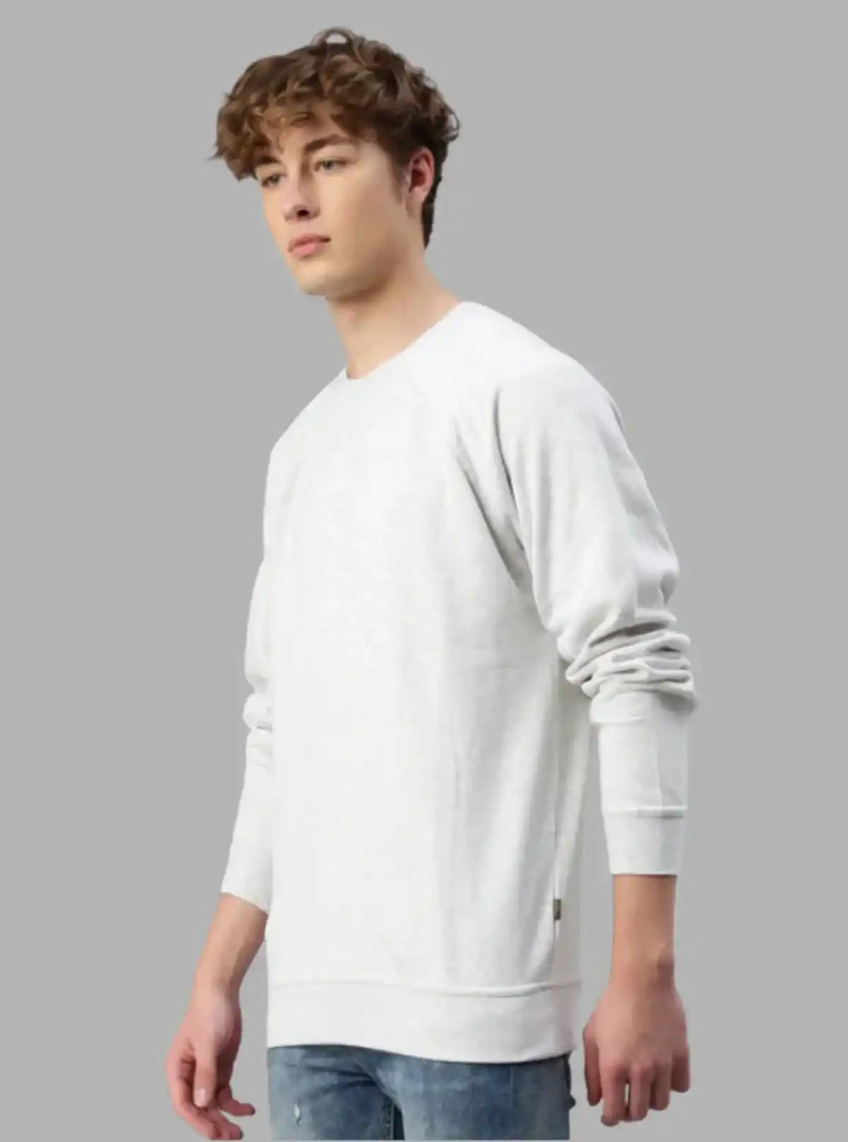Men’s White Melange Fleece Sweatshirt – Classic Warmth with a Modern Edge