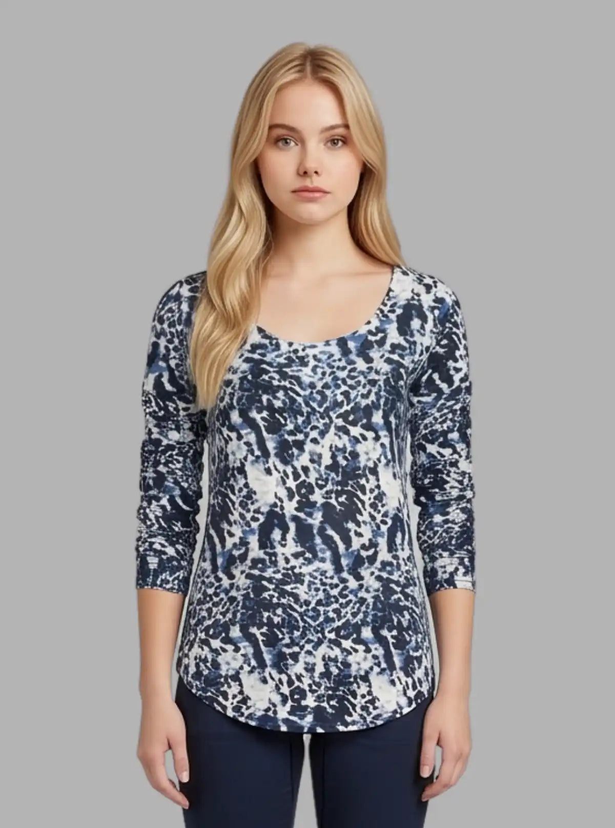 Women’s Blue Distress Printed Top – Trendy & Stylish | Boer & Fitch