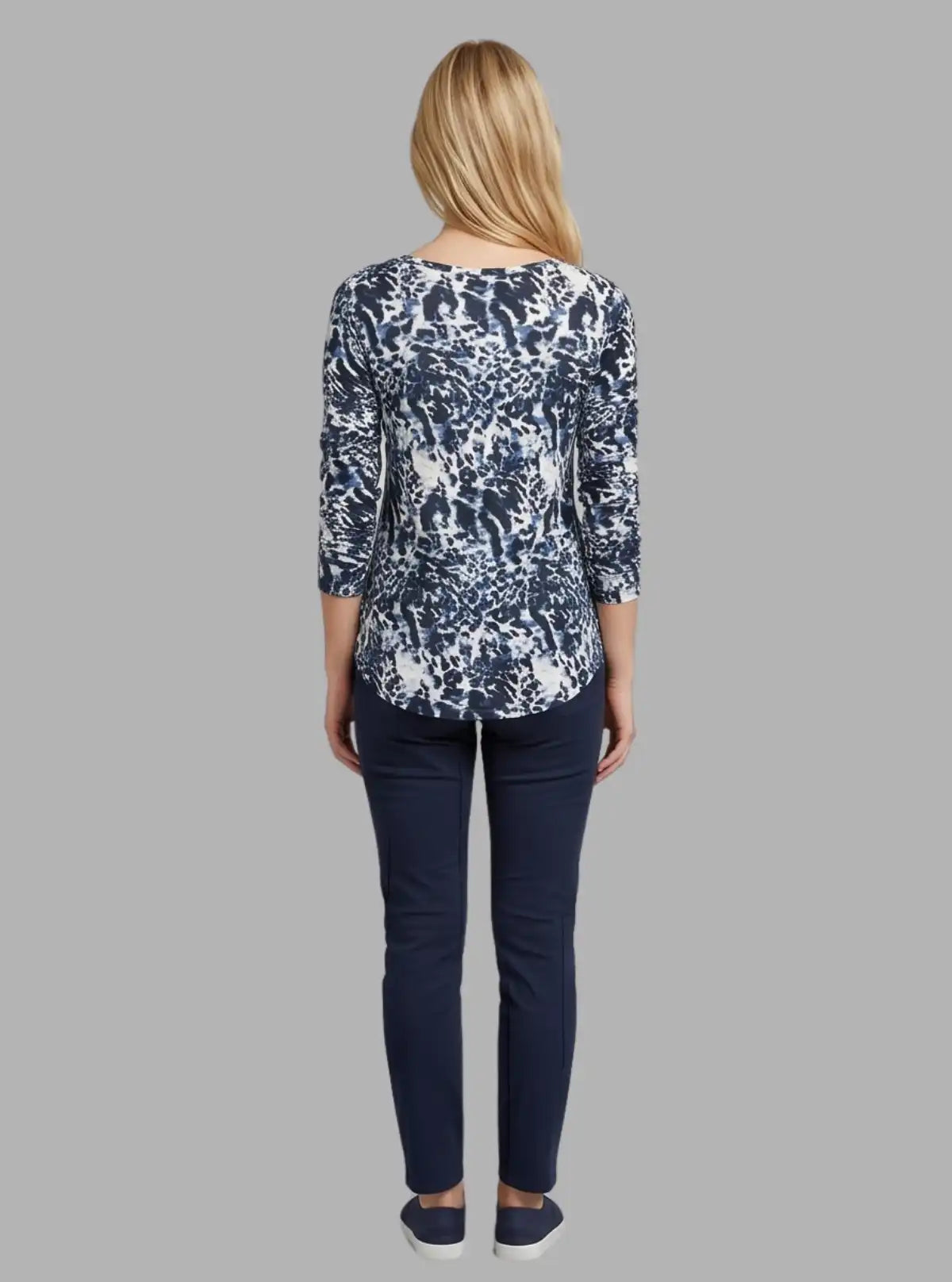 Women’s Blue Distress Printed Top – Trendy & Stylish | Boer & Fitch
