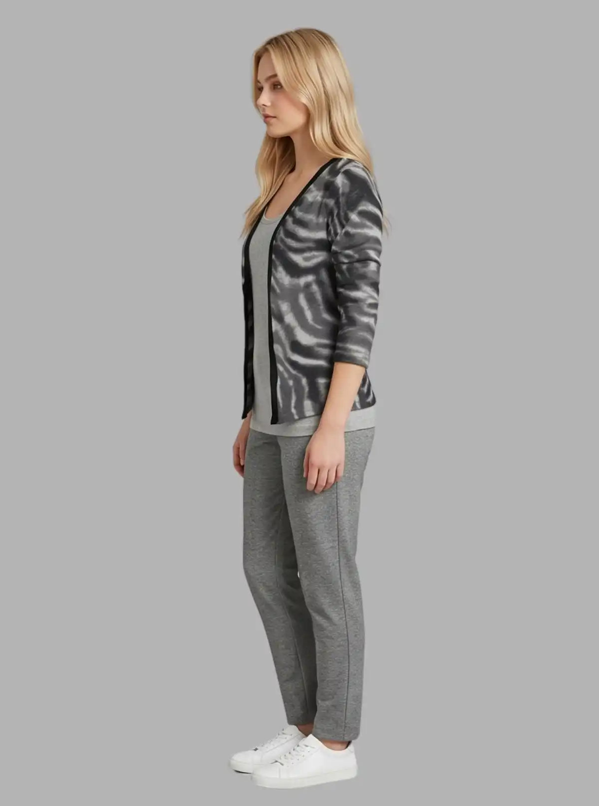 Women’s Zebra Skin Printed Fleece Top – Stylish & Cozy | Boer & Fitch