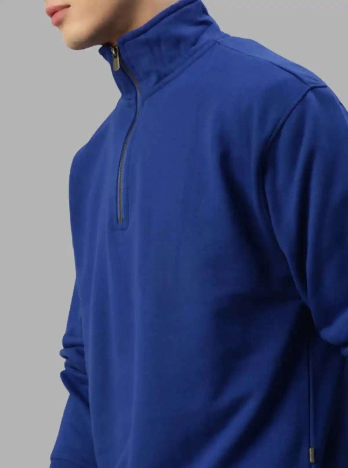 Men’s Royal Blue Zipper Collar Cardigan – Bold Comfort & Classic Fit