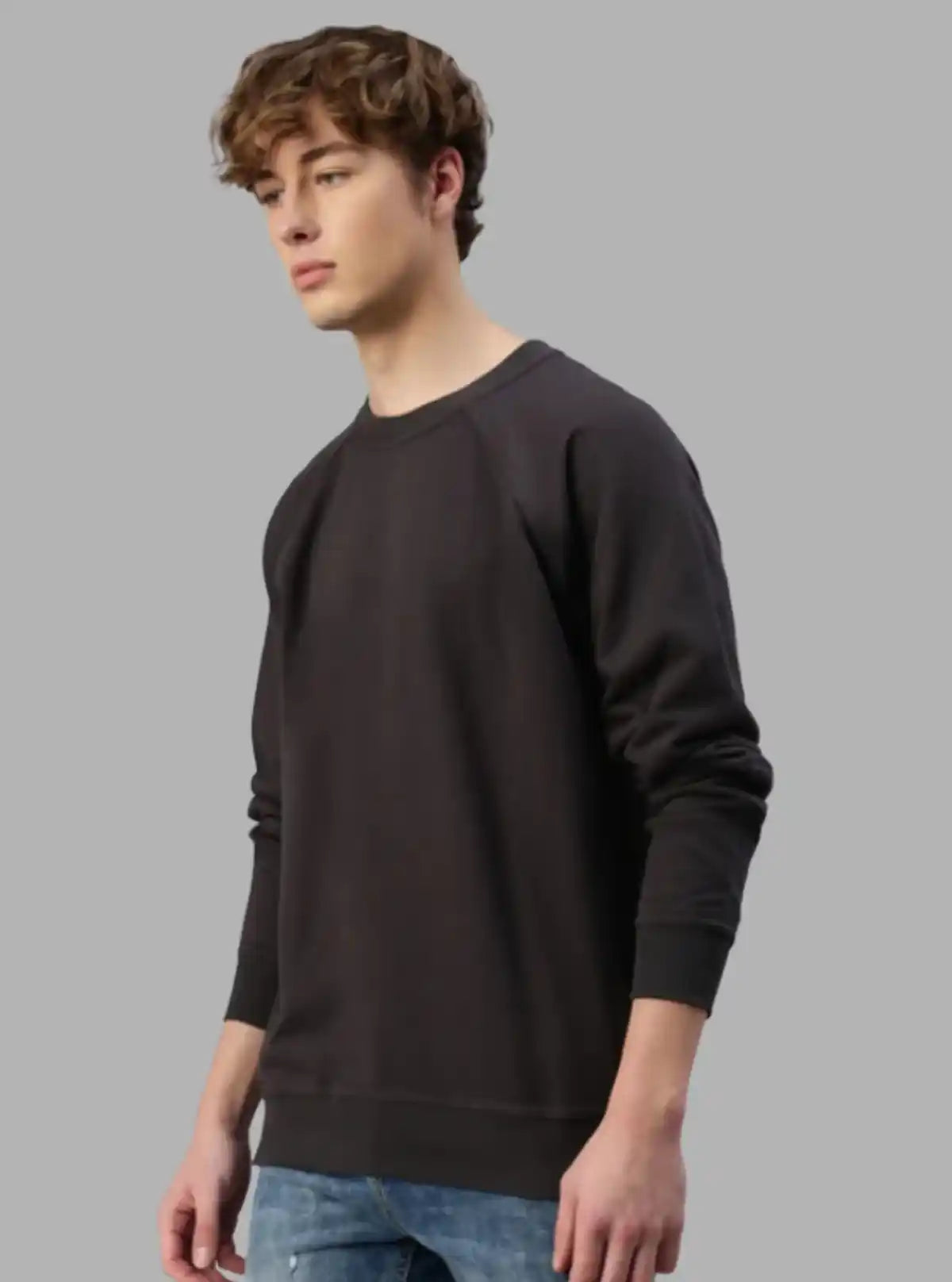 Men’s Charcoal Raglon Fleece Sweatshirt – Sleek Warmth & Fit
