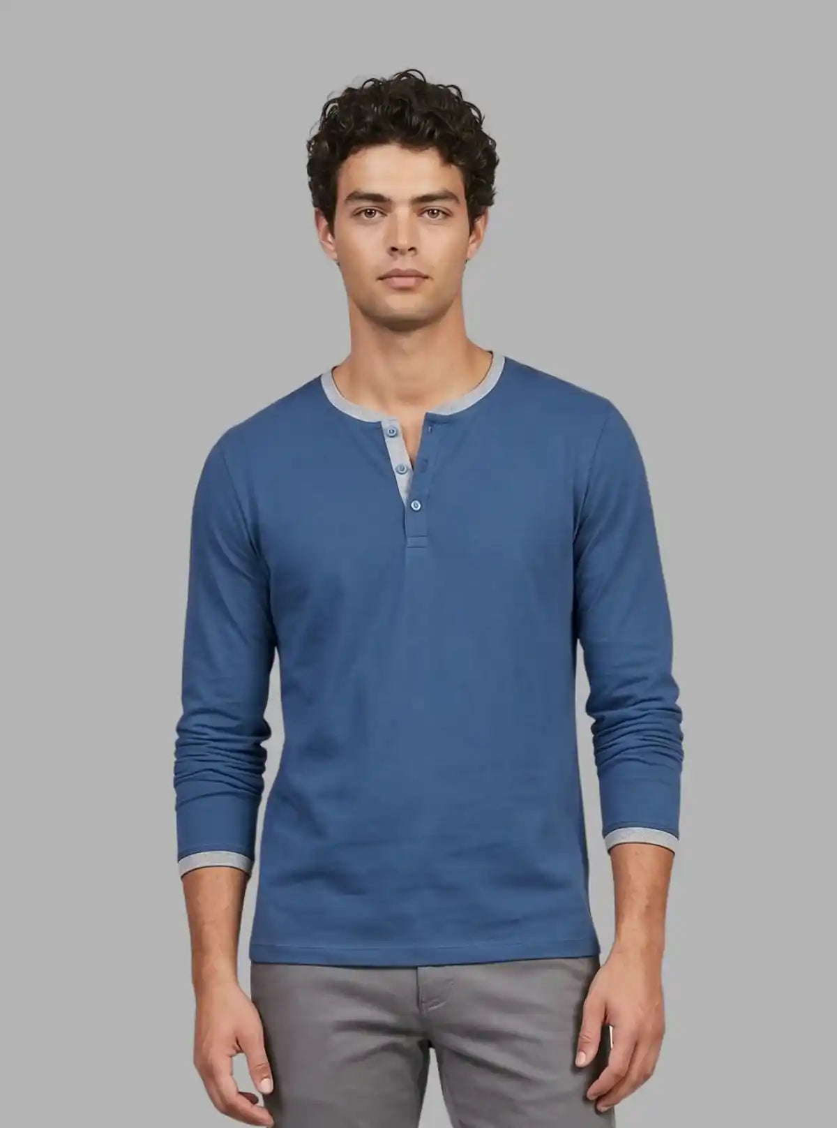 Men’s Royal Blue Solid Henley T-Shirt – Bold Color, Timeless Comfort