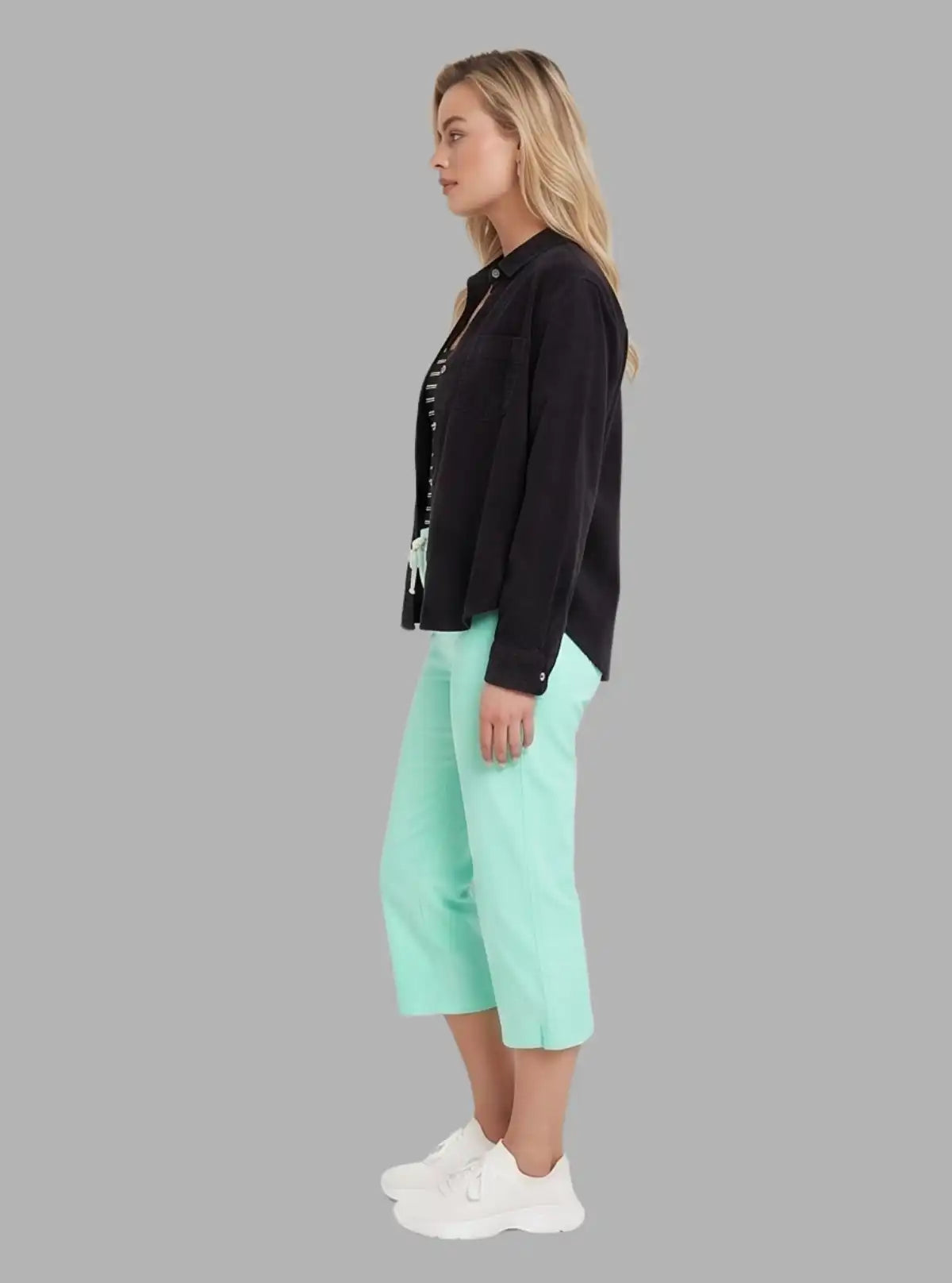 Women’s Green Relaxed Fit Cotton Jersey Capri – Comfort Meets Casual Style