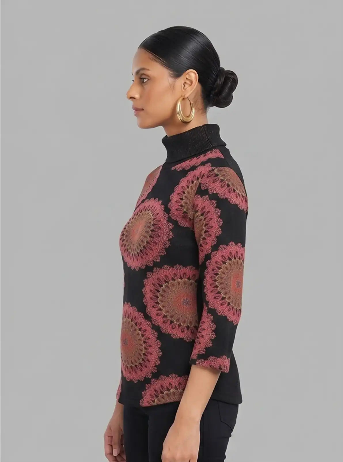Women’s Burgundy Floral Print Ribbed Turtle Neck Pullover – 3/4 Sleeve
