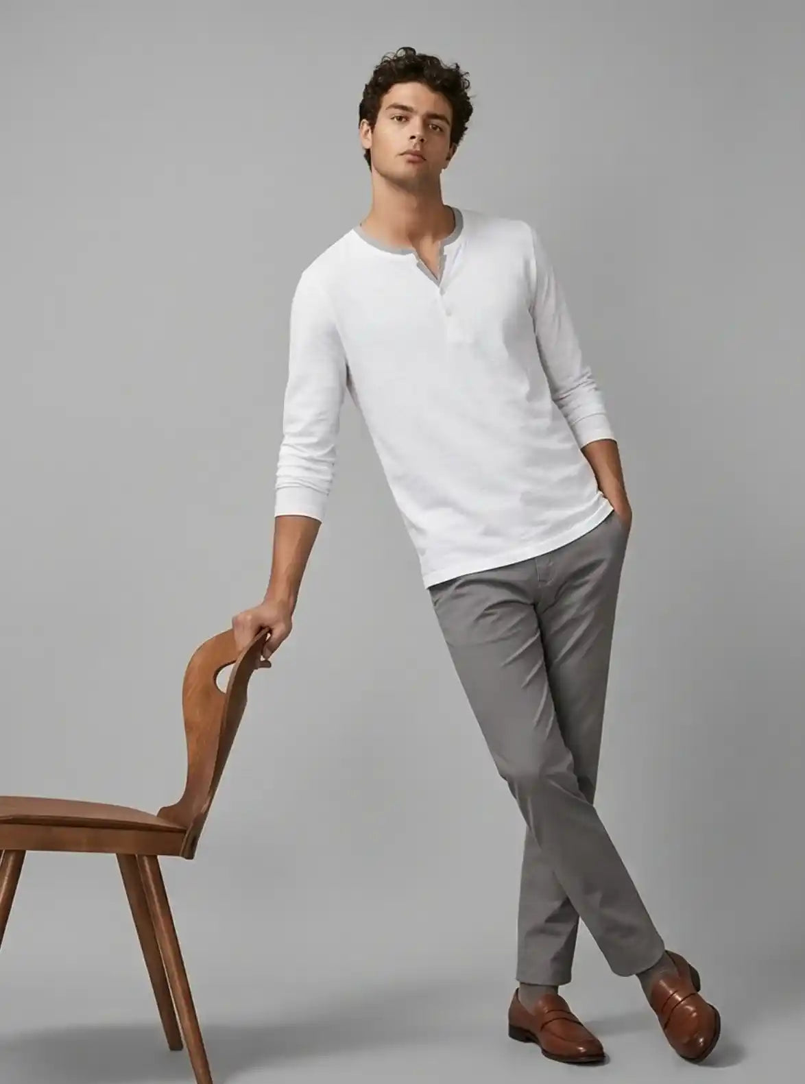 Men’s Tinted White Henley T-Shirt – Classic Style with a Modern Twist