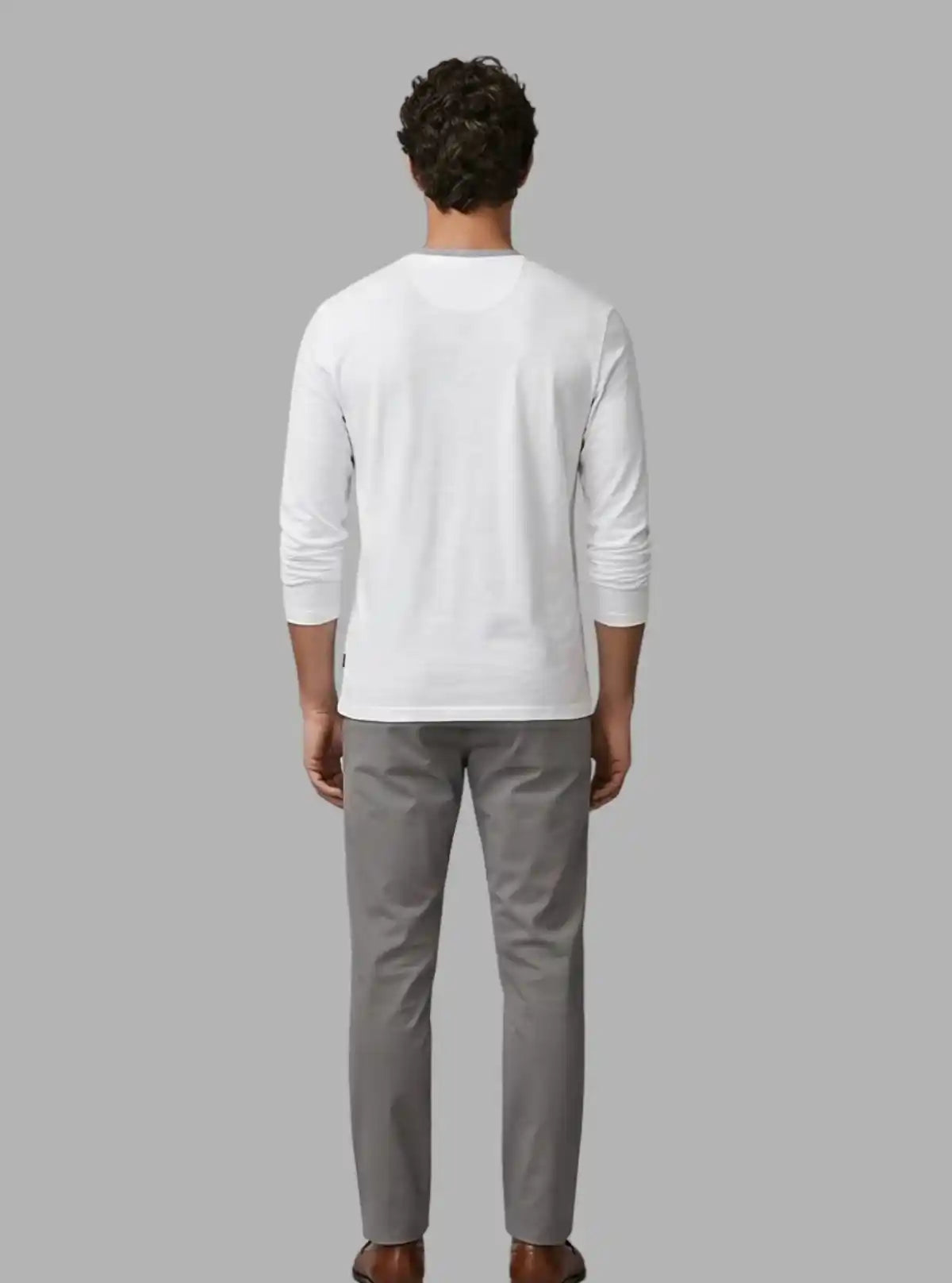 Men’s Tinted White Henley T-Shirt – Classic Style with a Modern Twist
