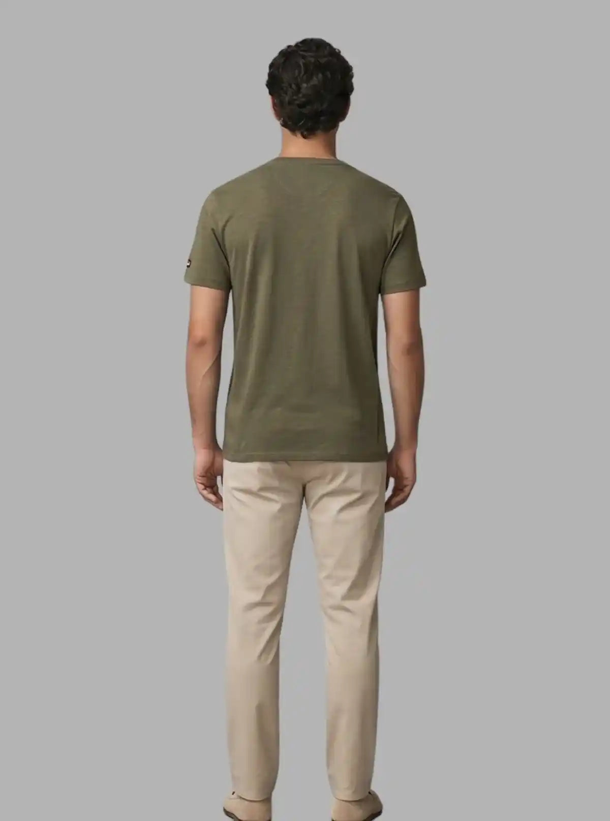 Men’s Olive Green Henley T-Shirt with Patch Pocket – Rugged & Refined