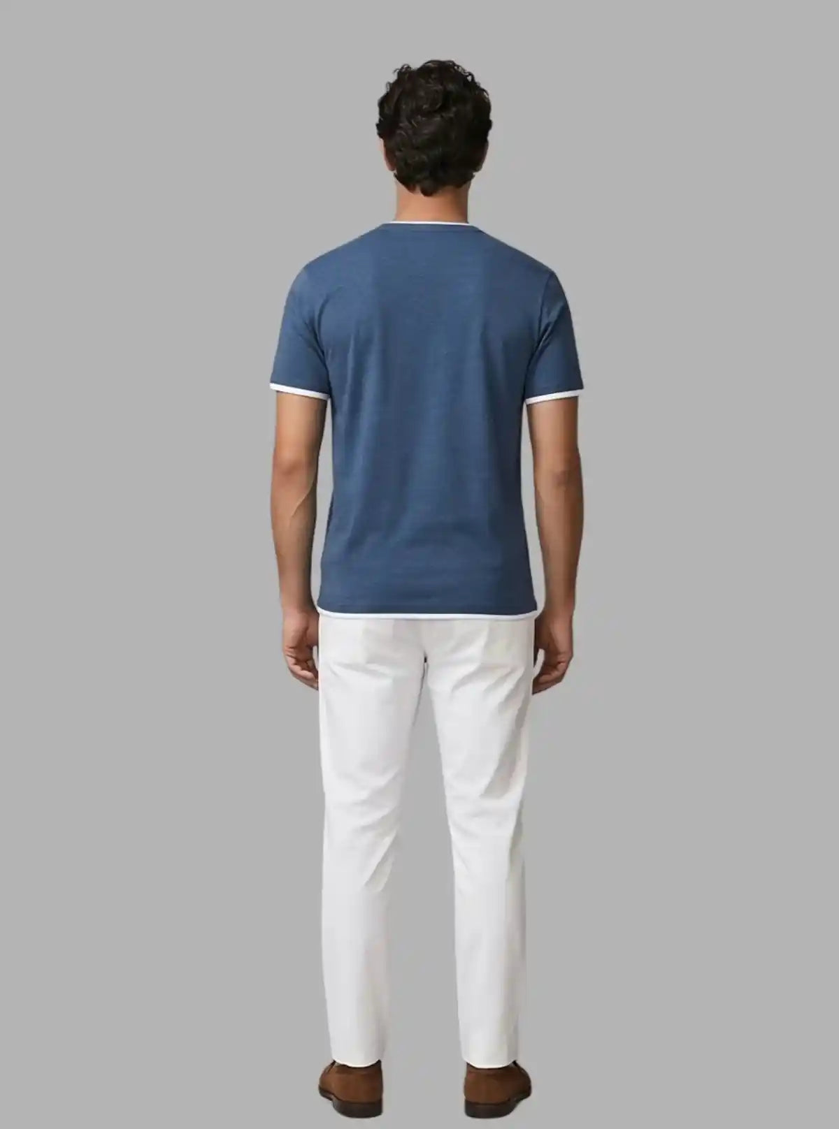 Men’s Blue Contrast Tipped V-Neck T-Shirt – Smart Casual Essential