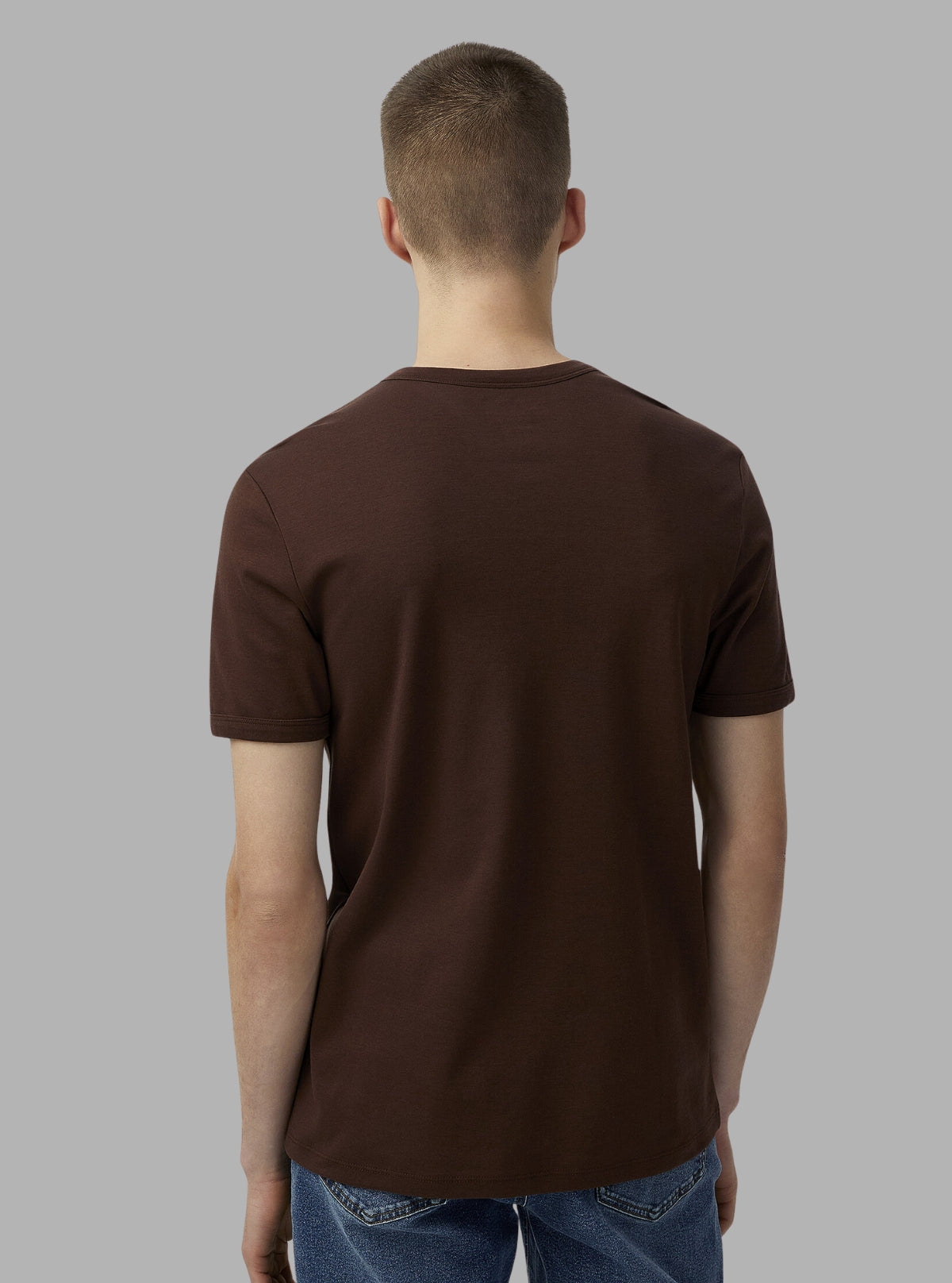 Men’s Brown Basic Crew Neck T-Shirt – Timeless Everyday Comfort