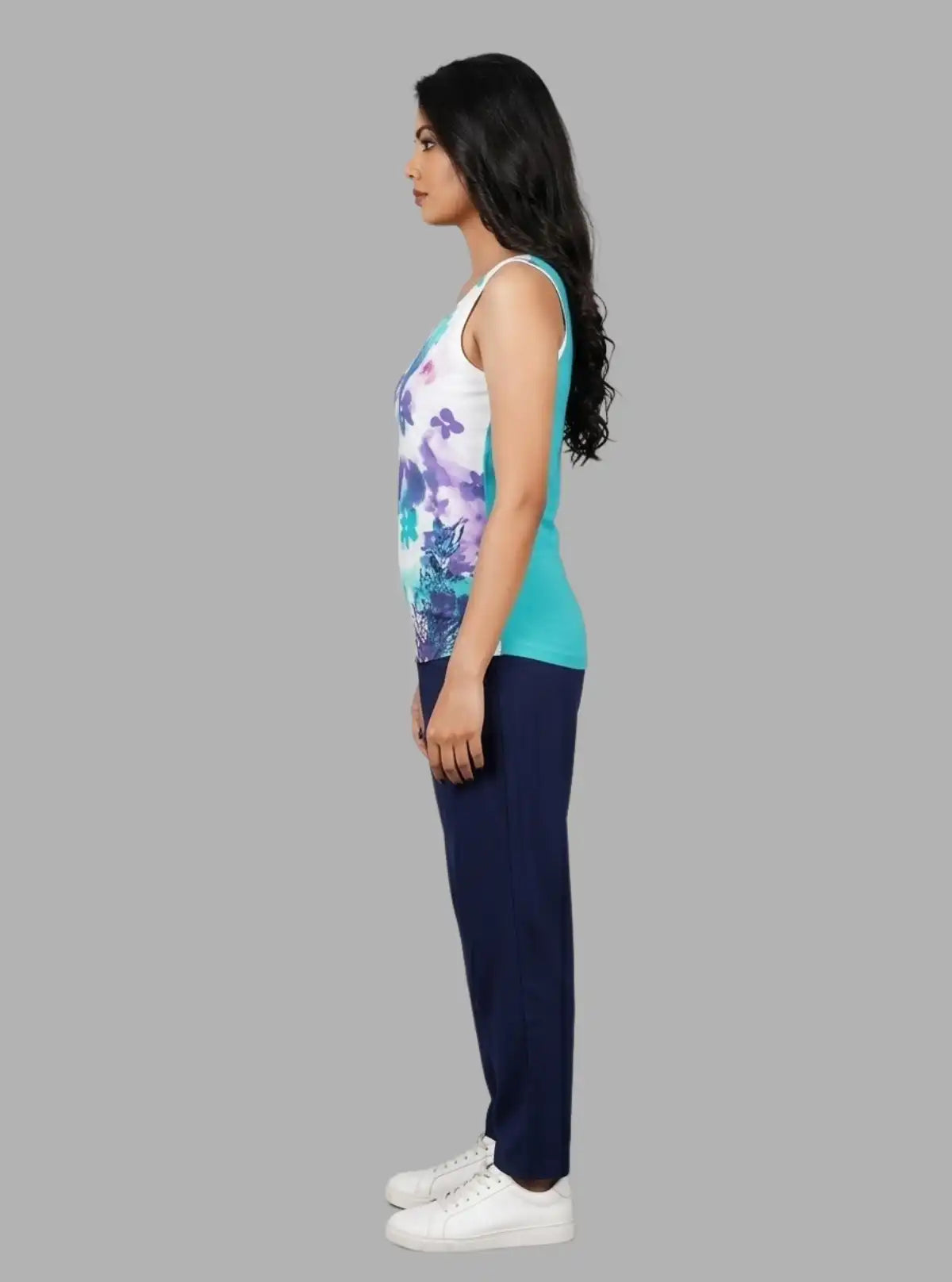 Women’s Sleeveless White Floral Cotton Top – Chic Casual by Boer and Fitch