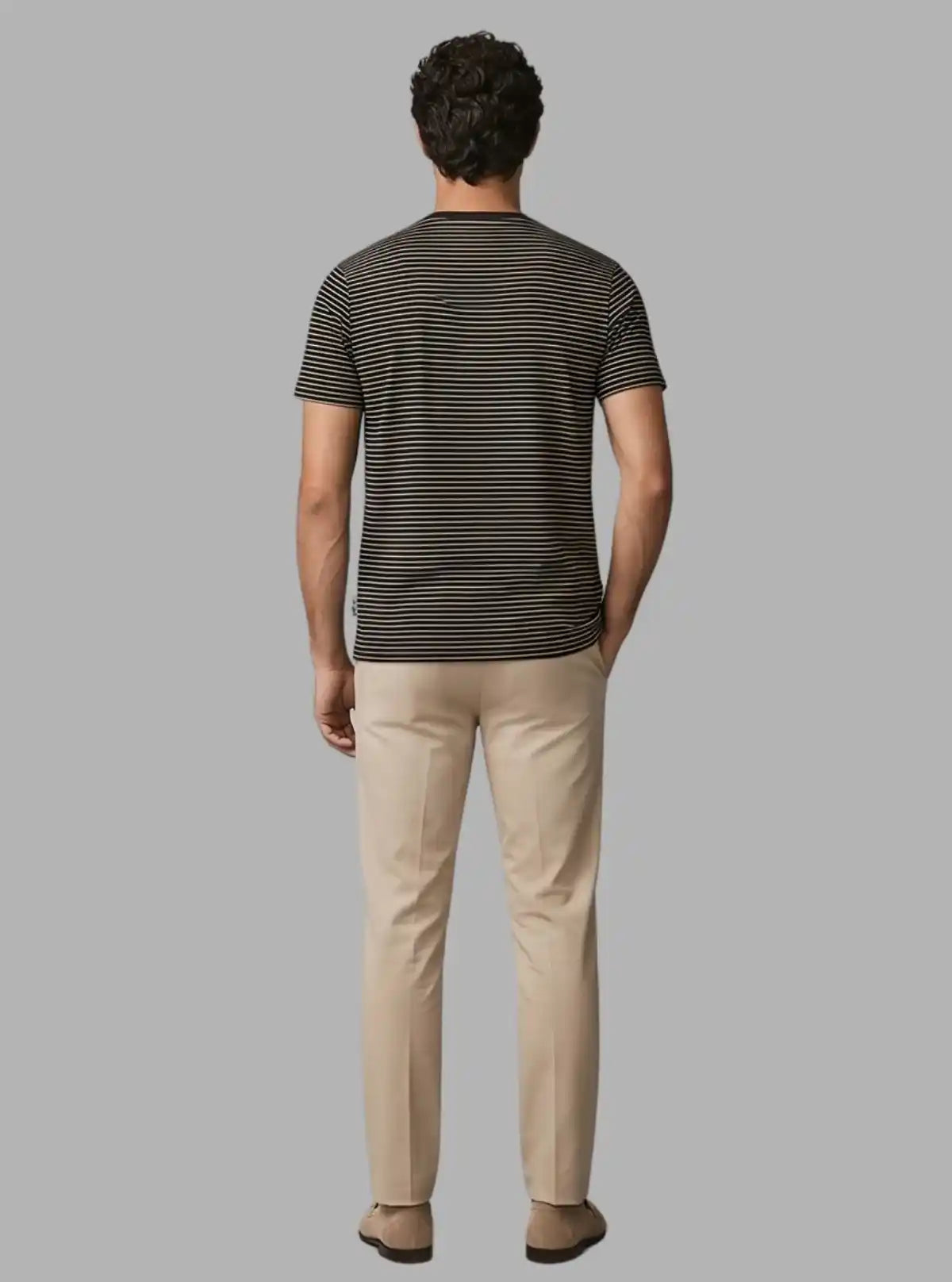 Men's Elegant Vertical Striped Round Neck T-Shirt – Smart Casual Redefined