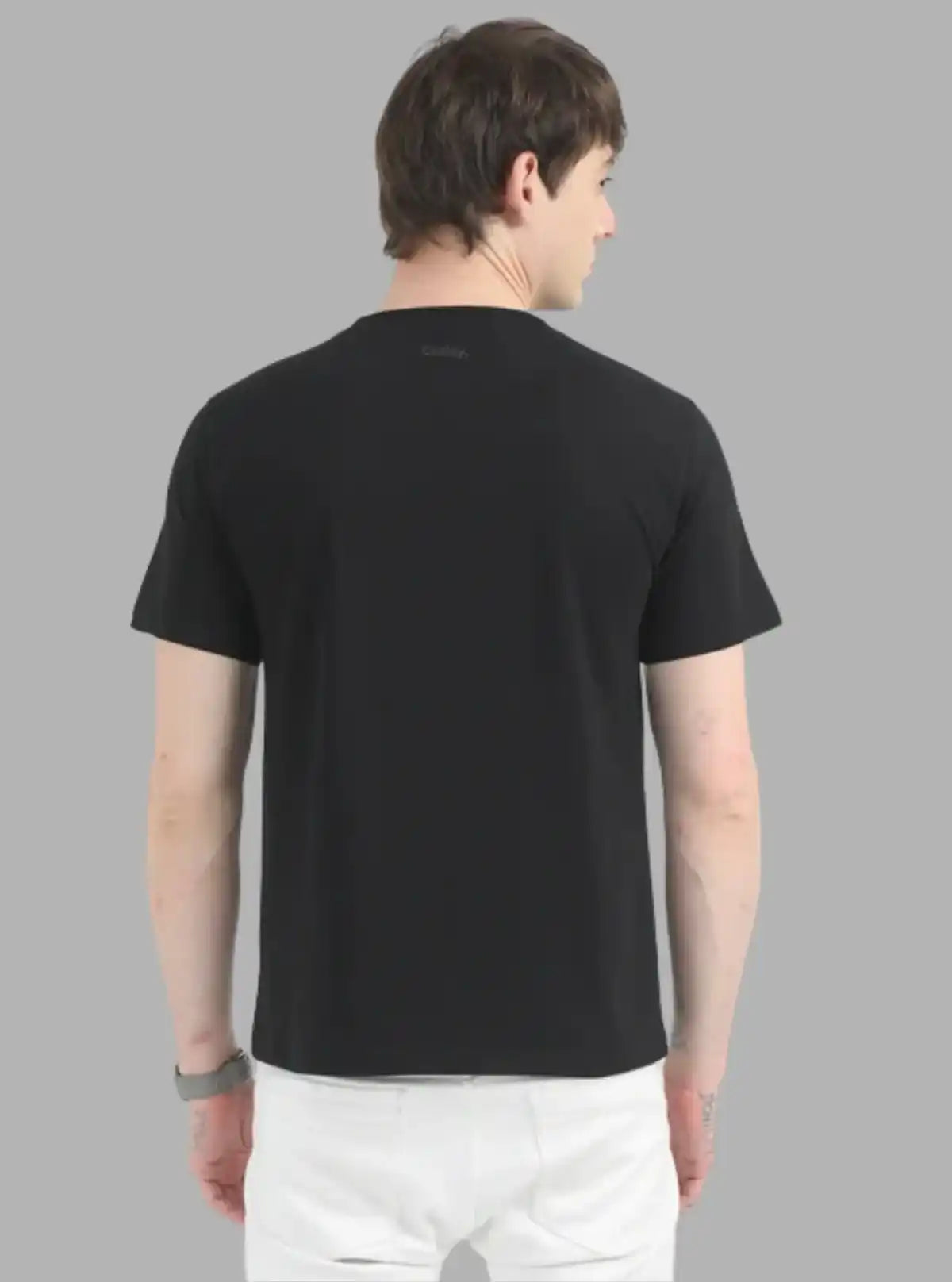 Men's Black Basic Round Neck T-Shirt – Timeless Comfort for Everyday Wear