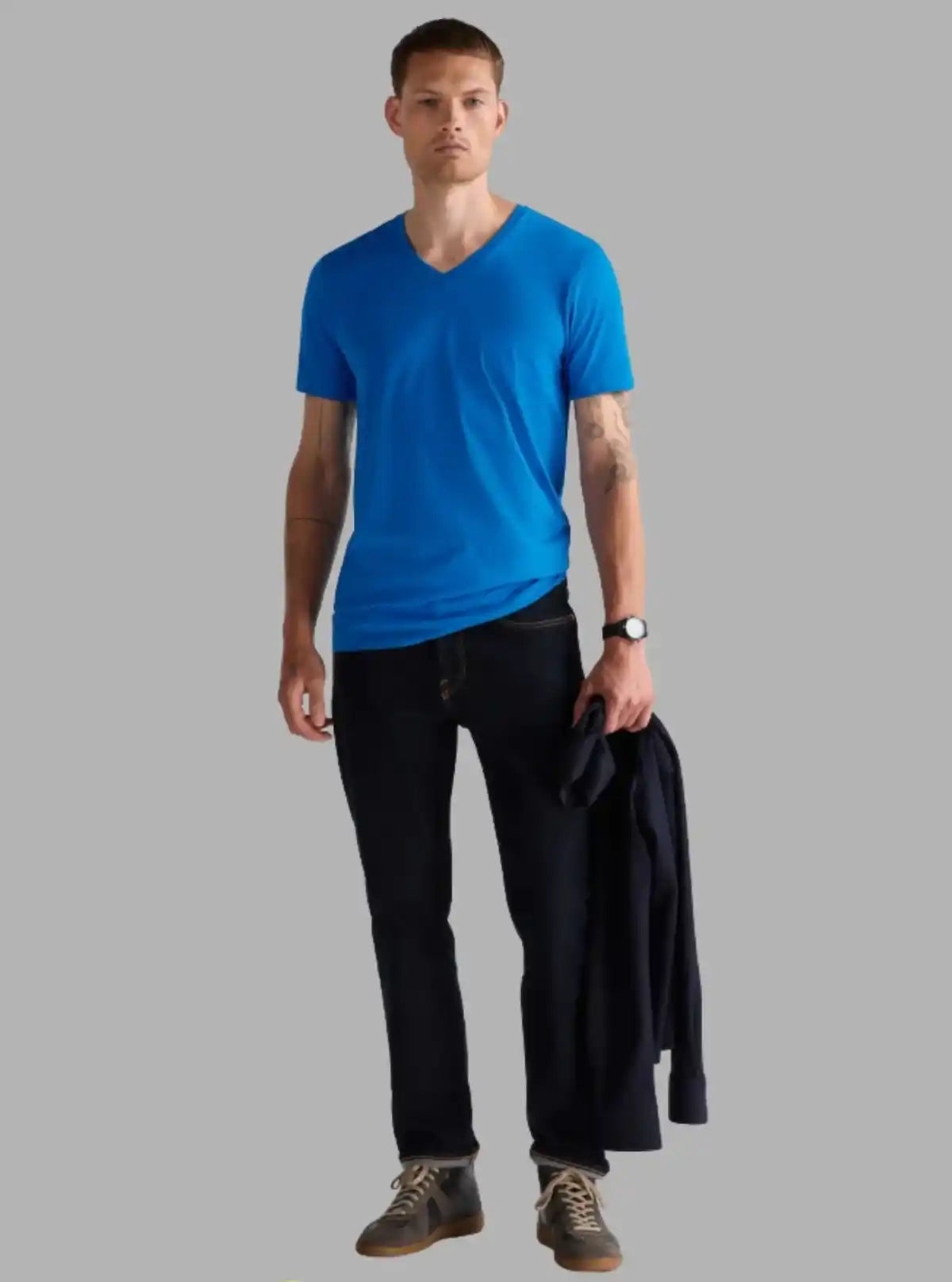Men’s Royal Blue Basic V-Neck T-Shirt – Premium Cotton Everyday Wear