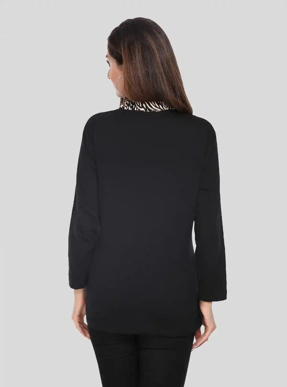 Women's Black with Beige Spread Print Top – Elegant Contrast Style by Boer & Fitch | Buy Online at  Boer and Fitch