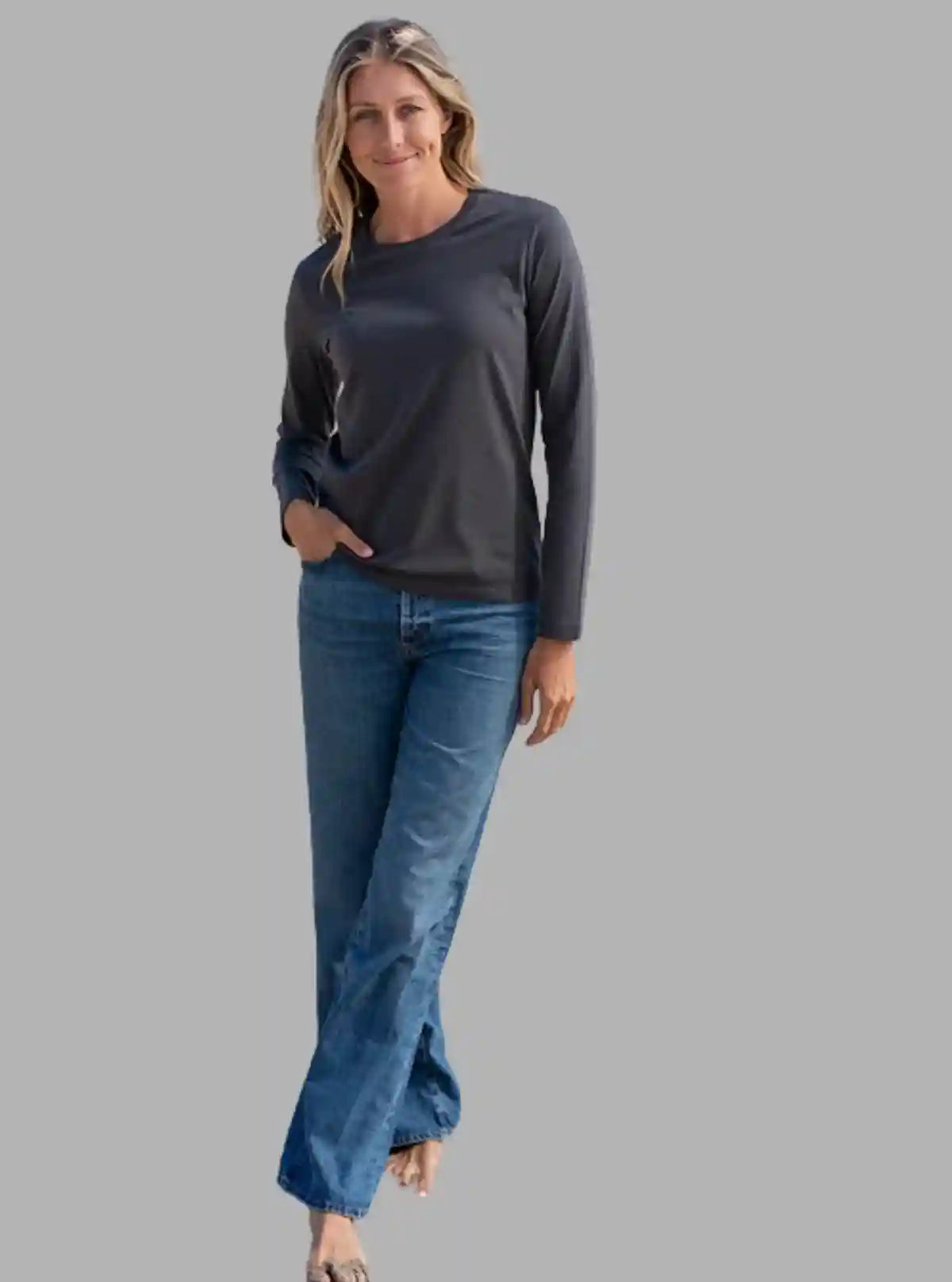 Women's Black Crew Neck Long Sleeve Cotton Jersey T-Shirt by Boer and Fitch | Buy Online at  Boer and Fitch