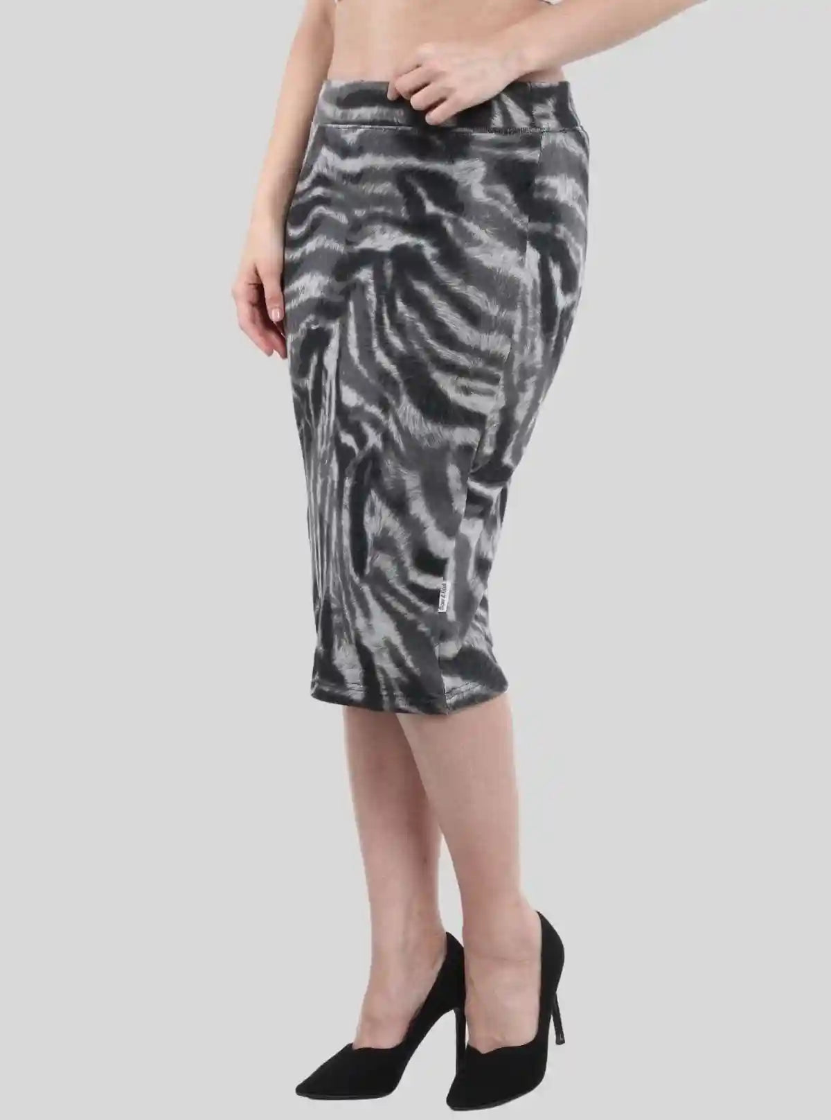 Women's Animal Print Cotton Fleece Skirt – Bold, Cozy & Stylish | Buy Online at  Boer and Fitch