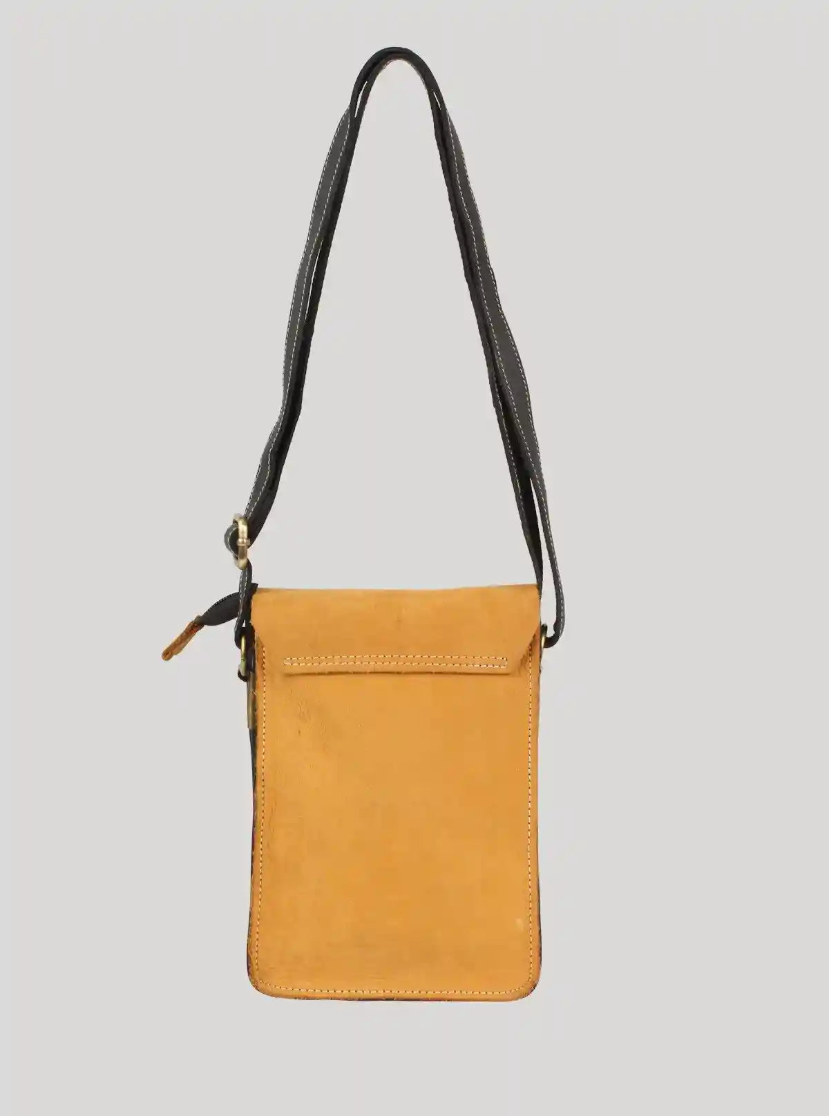 Light Beige Leather Bag – Boer and Fitch | Buy Online at  Boer and Fitch