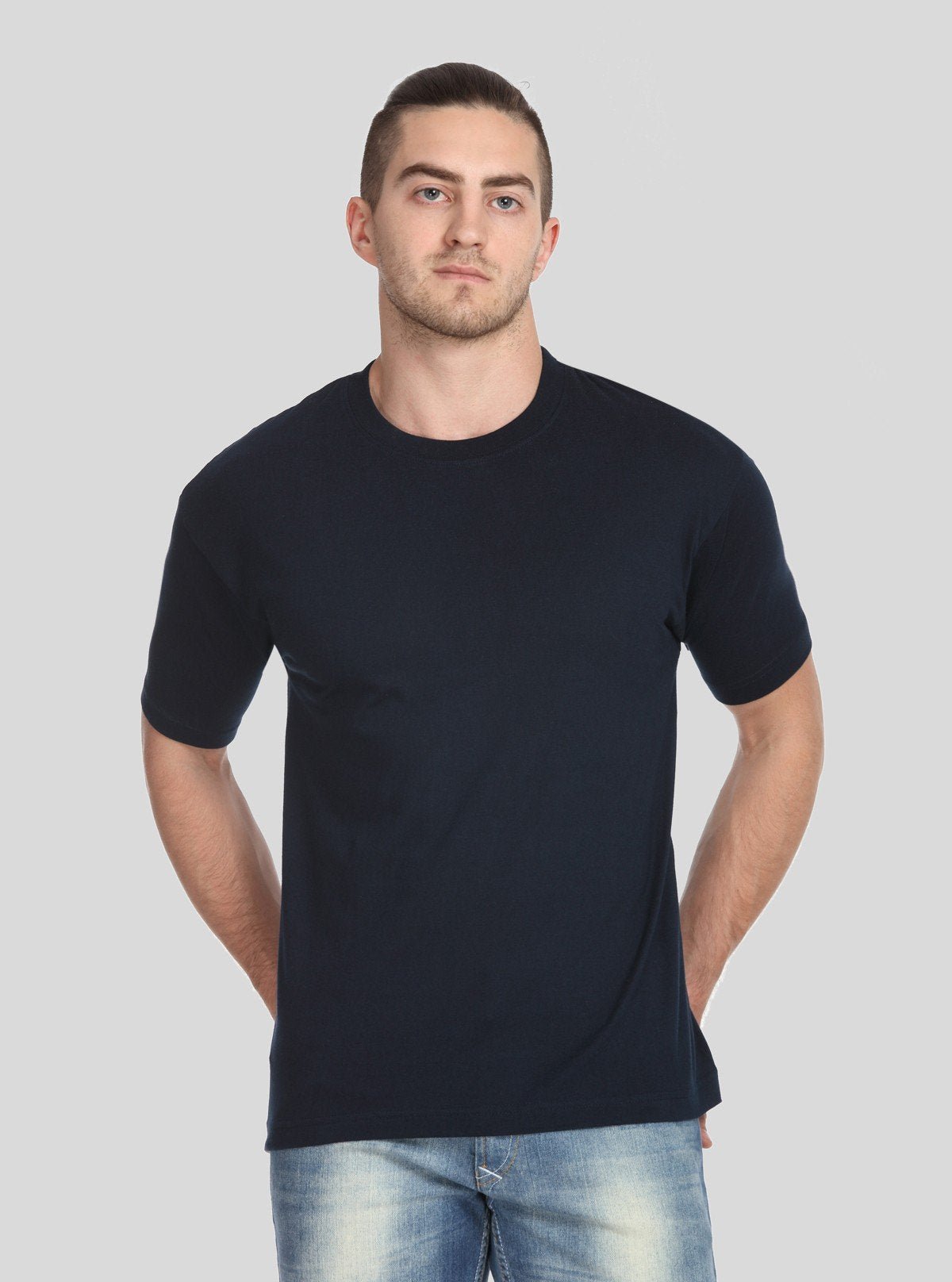 Men's Navy Basic Crew Neck T-Shirt – Classic Fit with Everyday Comfort - Boer and Fitch