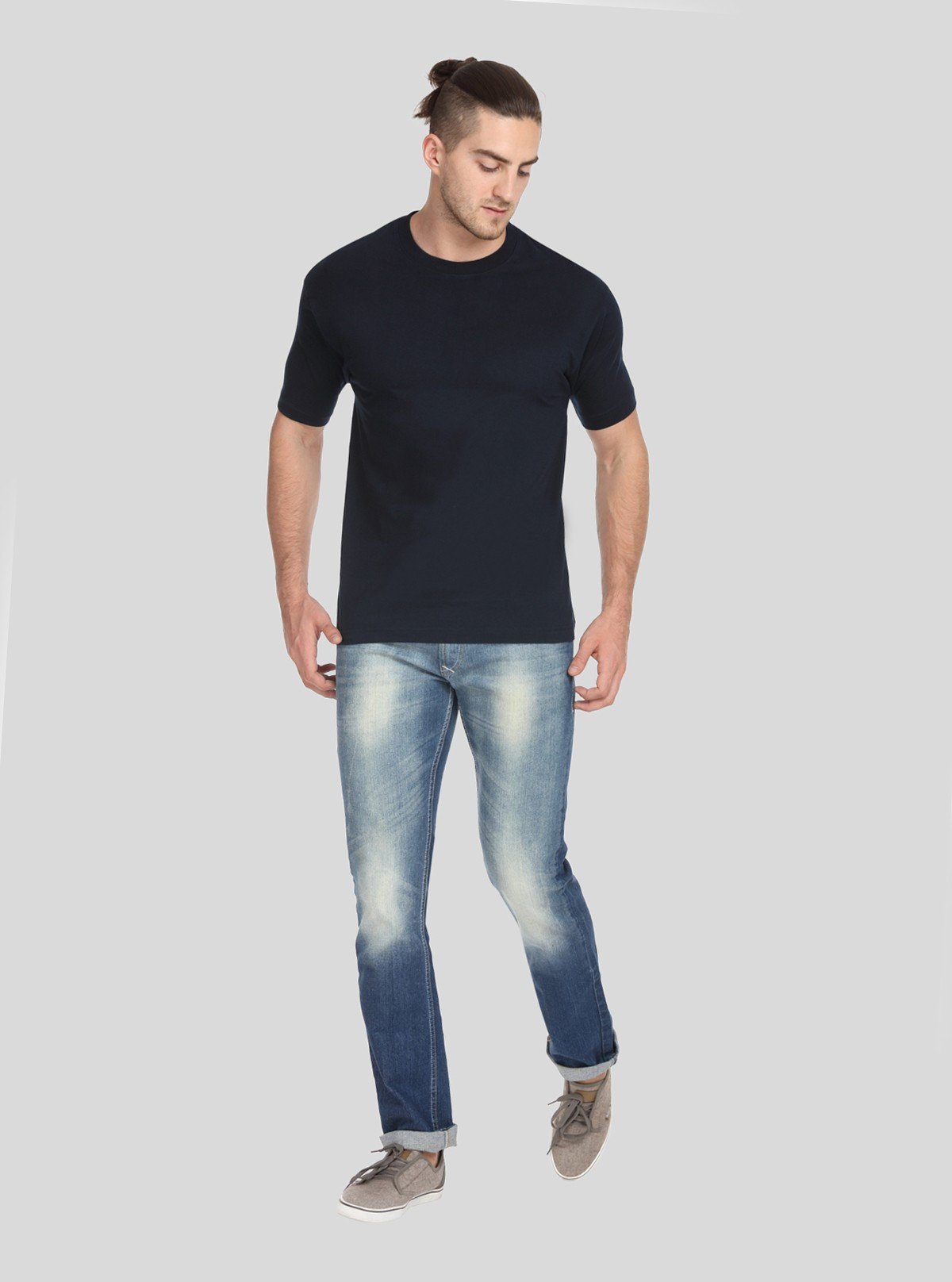 Men's Navy Basic Crew Neck T-Shirt – Classic Fit with Everyday Comfort - Boer and Fitch