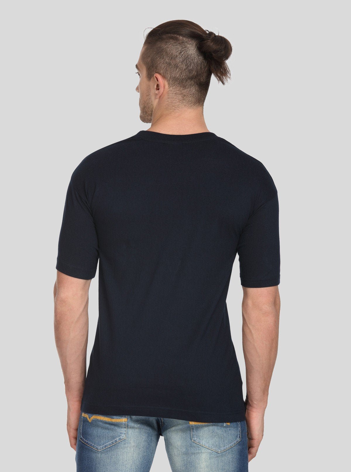 Men's Navy Basic Crew Neck T-Shirt – Classic Fit with Everyday Comfort - Boer and Fitch