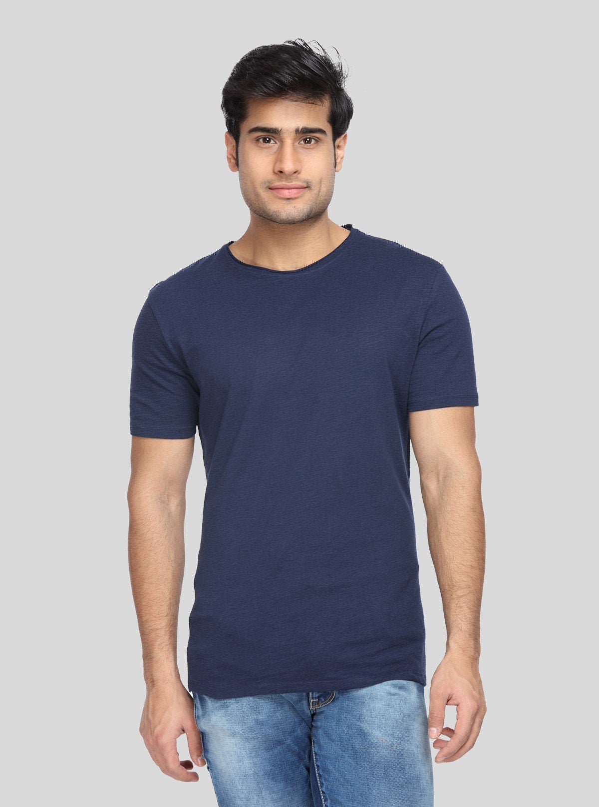 Men's Navy Basic Round Neck T-Shirt – Everyday Classic with a Modern Edge - Boer and Fitch