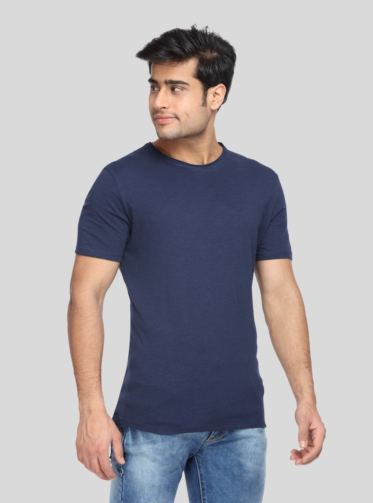 Men's Navy Basic Round Neck T-Shirt – Everyday Classic with a Modern Edge - Boer and Fitch