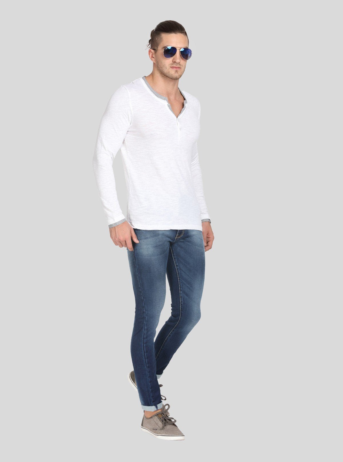 Men’s Tinted White Henley T-Shirt – Classic Style with a Modern Twist - Boer and Fitch