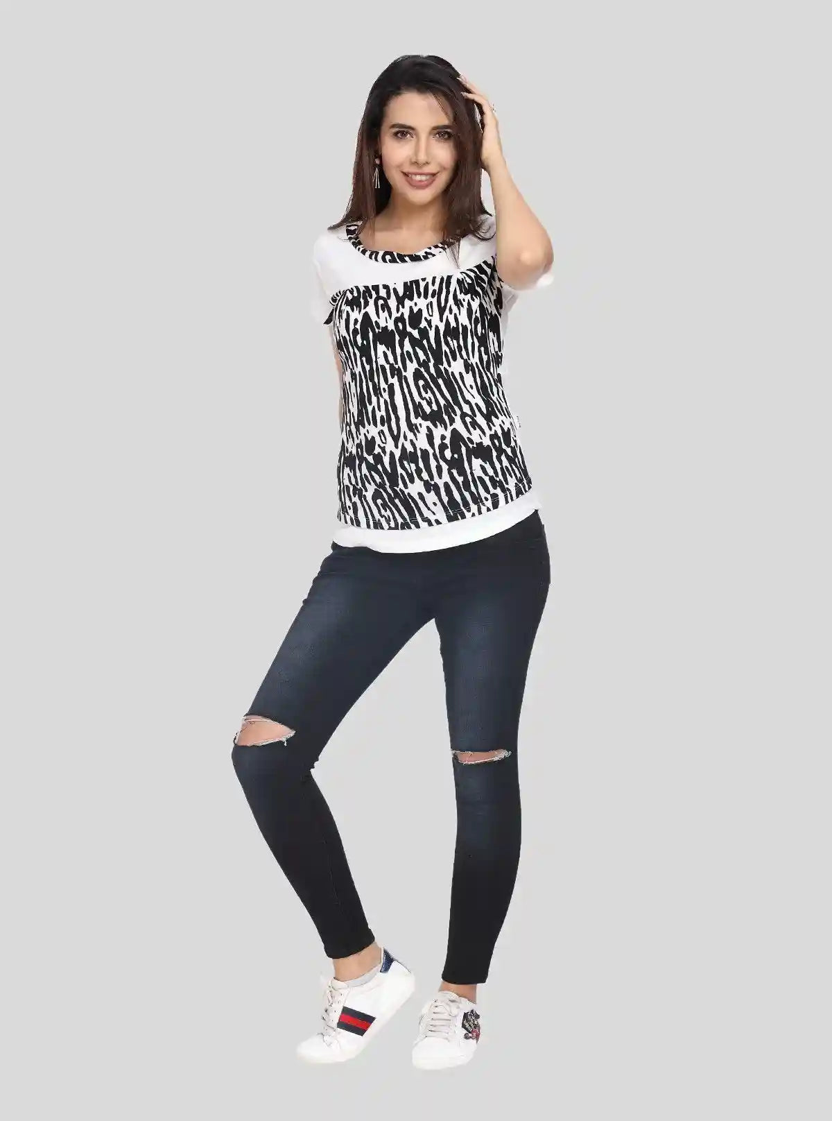 Women’s White & Black Printed Cotton Elastane Short Sleeve Top | Boer & Fitch | Buy Online at  Boer and Fitch