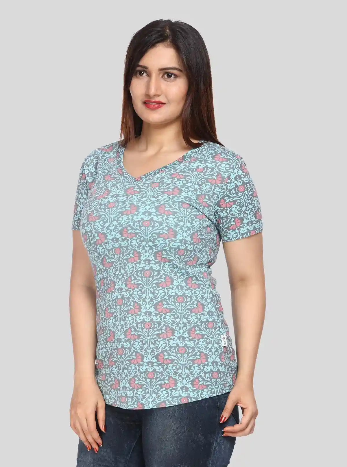 Women’s Green Printed V-Neck Cotton T-Shirt – Boer and Fitch | Buy Online at  Boer and Fitch