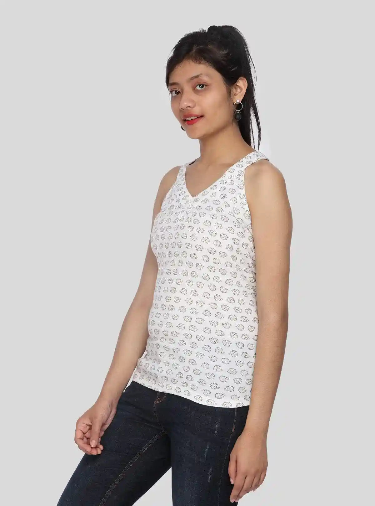 Women’s White Minimalist Textured Sleeveless Top – Elegant Comfort by Boer and Fitch | Buy Online at  Boer and Fitch