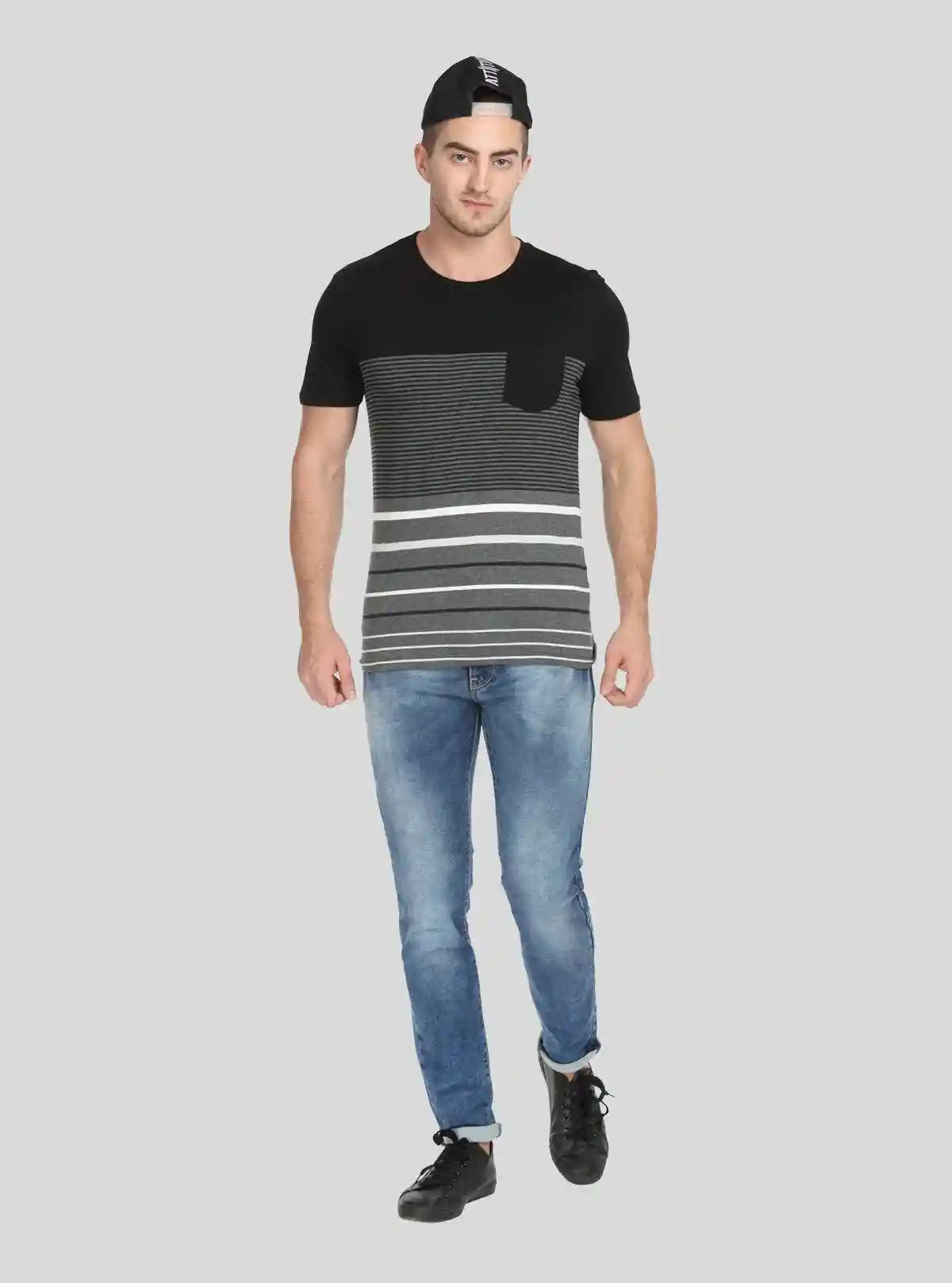 Men’s Textured Black Round Neck T-Shirt with Patch Pocket – Stylish Minimalism | Buy Online at  Boer and Fitch