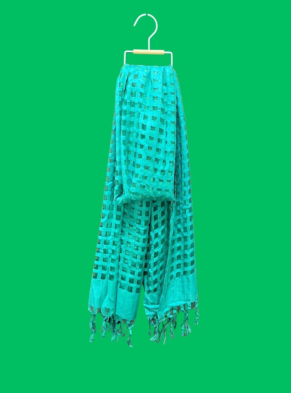 Unisex Green Structured Blended Fabric Stole – Classic, Cozy & Stylish Wrap - Boer and Fitch