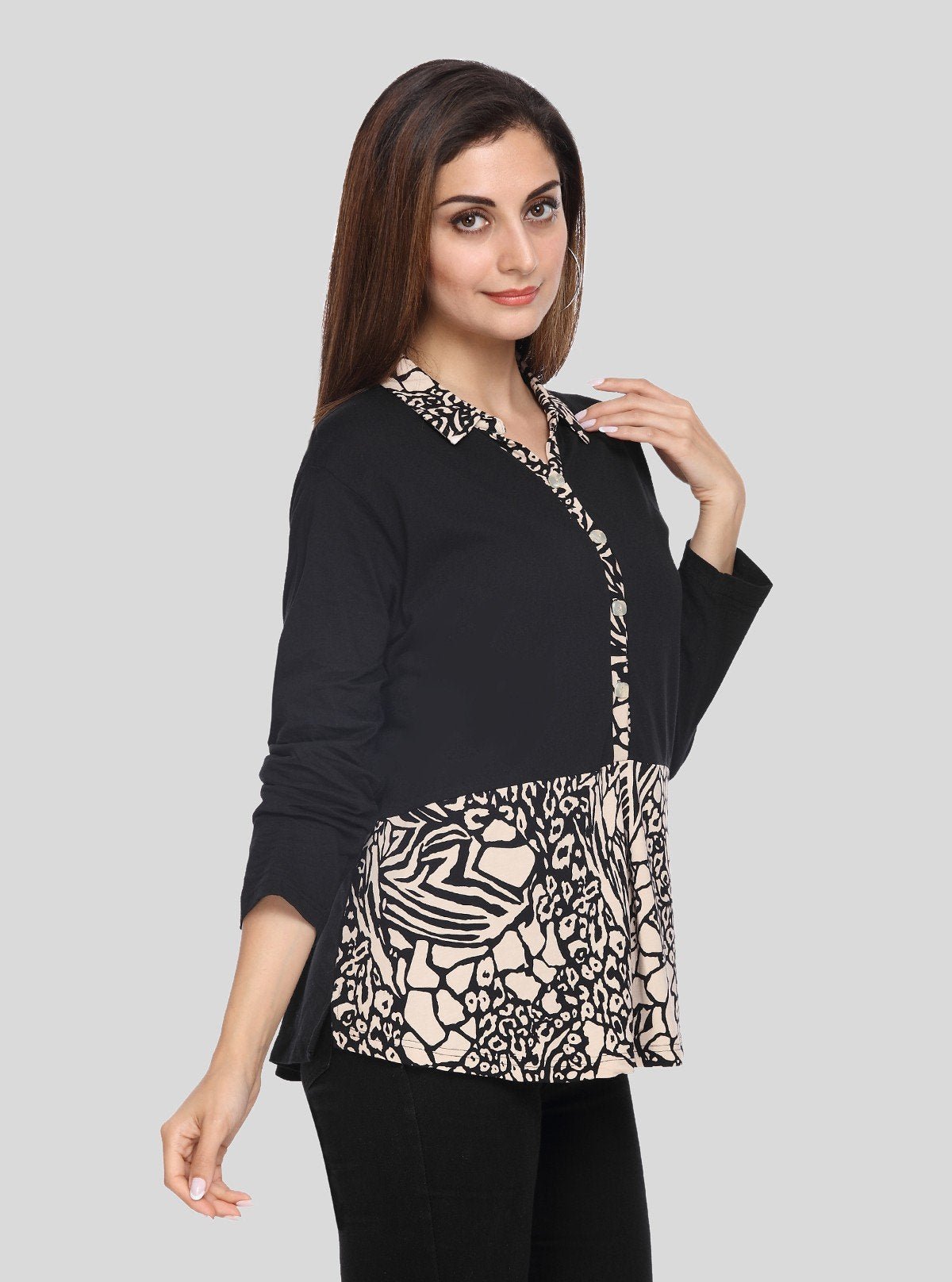 Women's Black with Beige Spread Print Top – Elegant Contrast Style by Boer & Fitch - Boer and Fitch