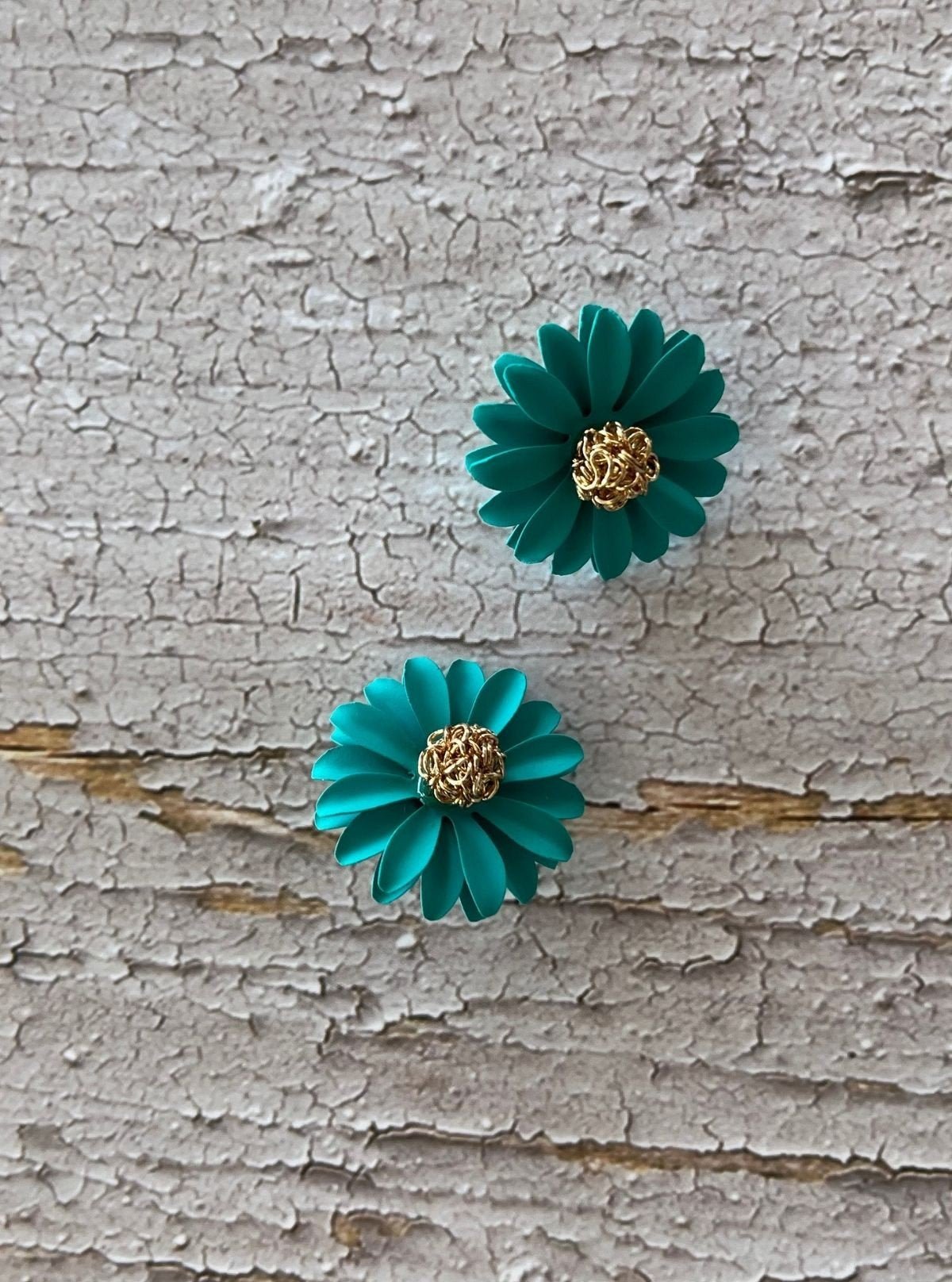 Women’s Green Forest Acrylic Flower Earrings – Bold Nature - Inspired Accessory - Boer and Fitch