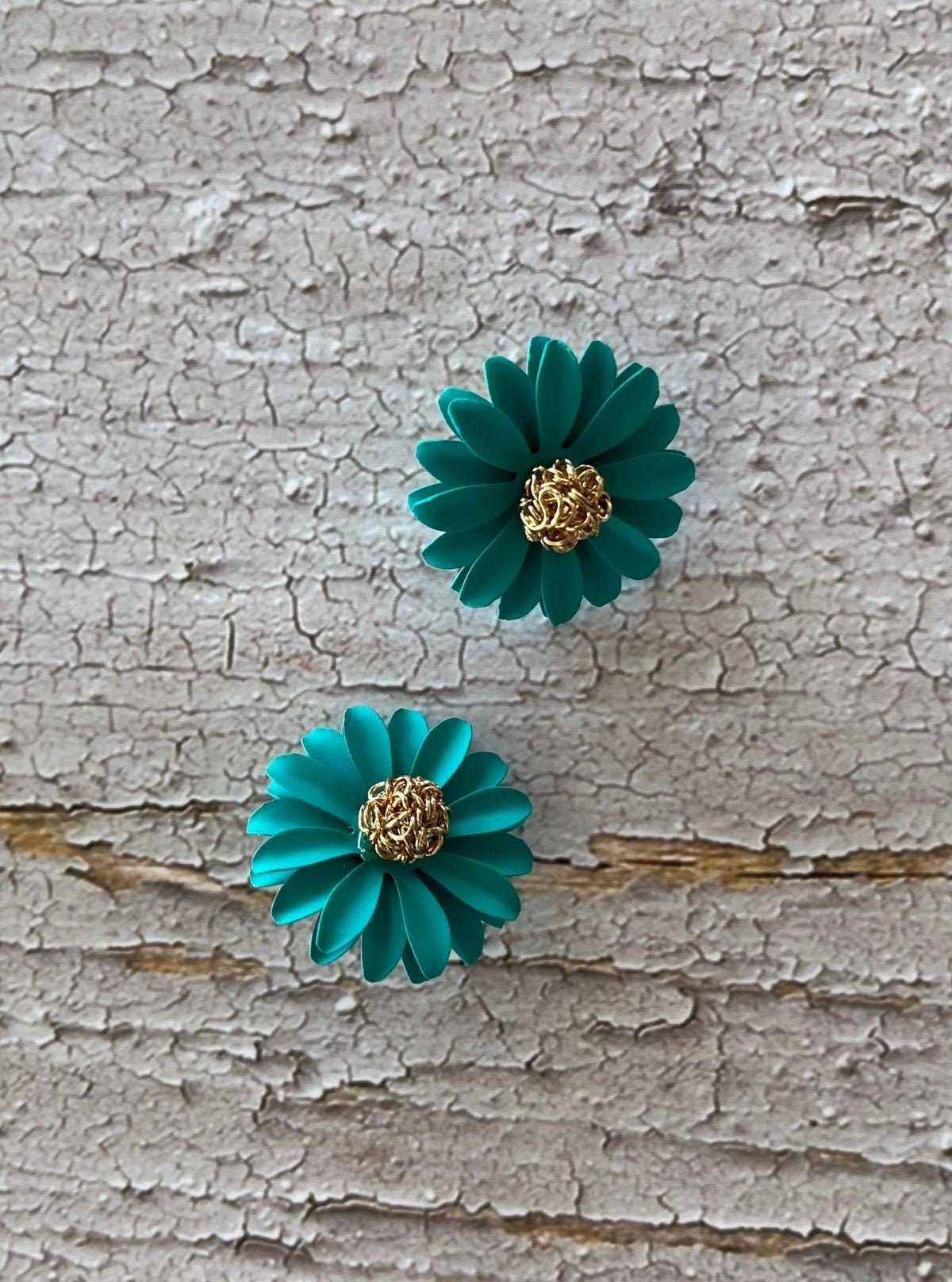 Women’s Green Forest Acrylic Flower Earrings – Bold Nature - Inspired Accessory - Boer and Fitch
