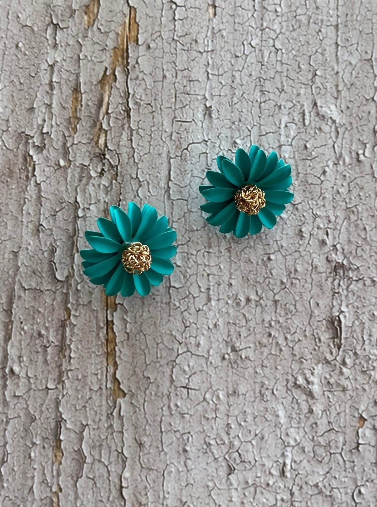 Women’s Green Forest Acrylic Flower Earrings – Bold Nature - Inspired Accessory - Boer and Fitch