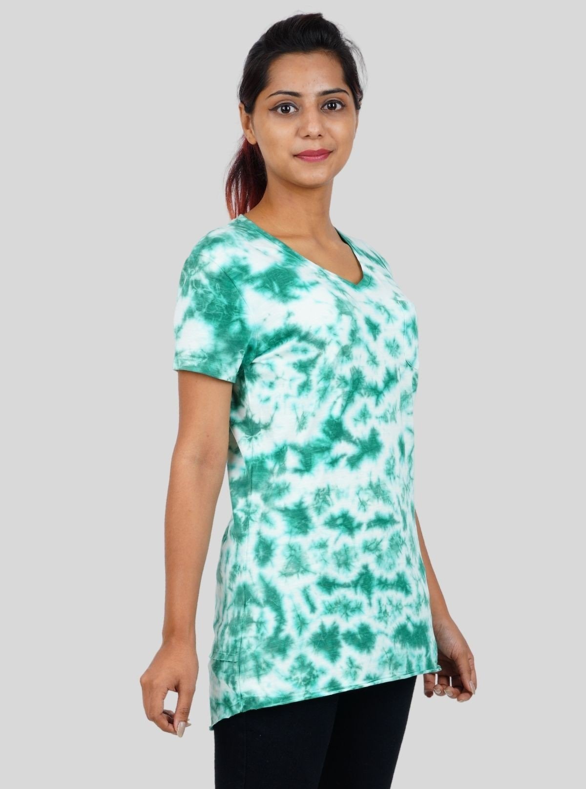 Women's Green Tie and Dye V - Neck T-Shirt – Stylish Cotton Boho Tee - Boer and Fitch