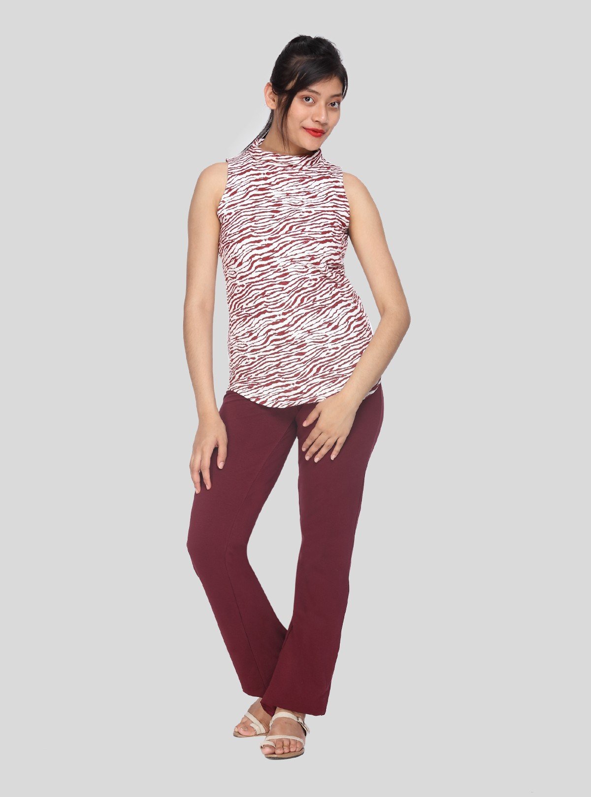 Women’s Red Animal Print Sleeveless Fleece Turtle Neck Pullover - Boer and Fitch