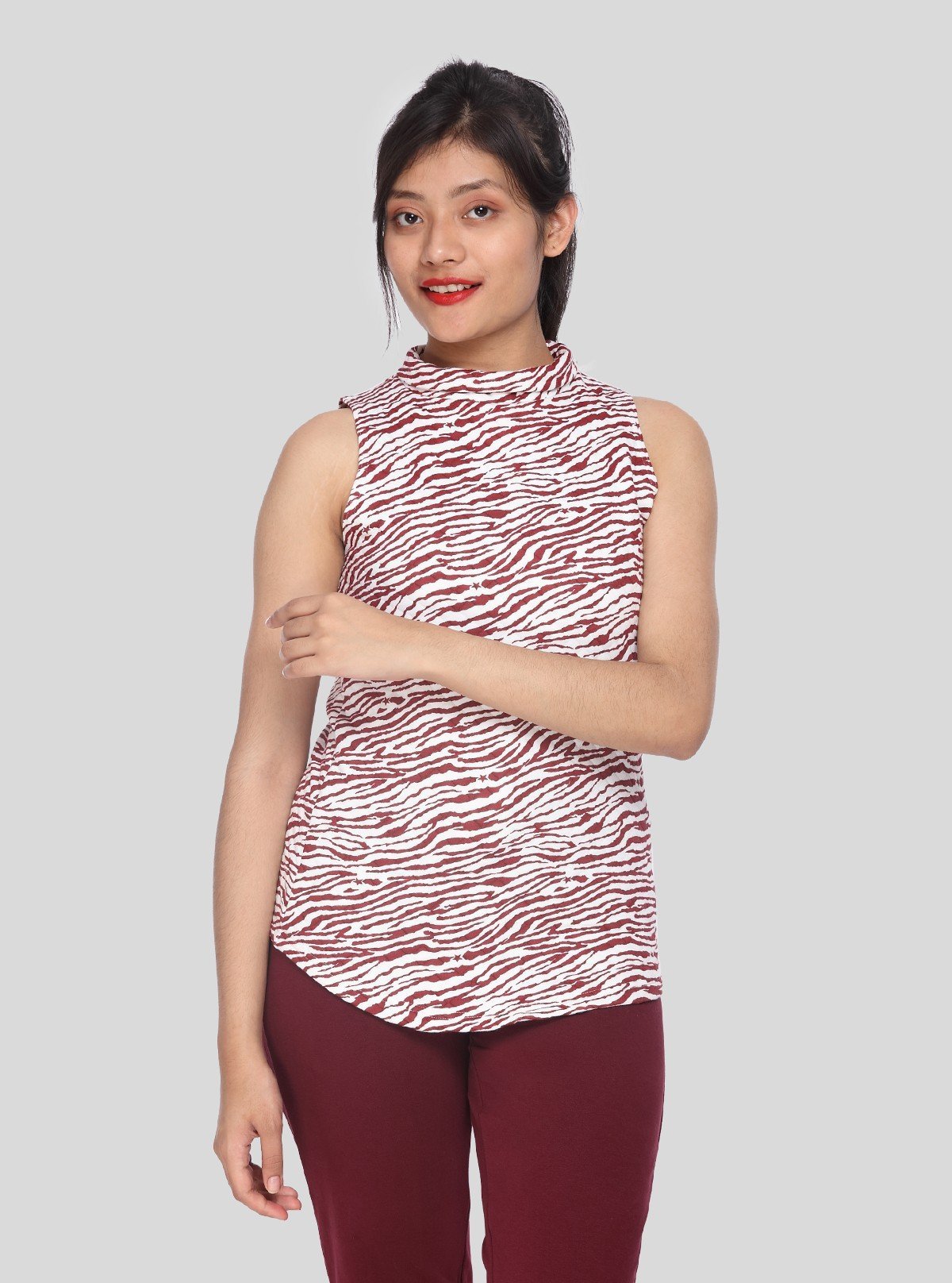 Women’s Red Animal Print Sleeveless Fleece Turtle Neck Pullover - Boer and Fitch