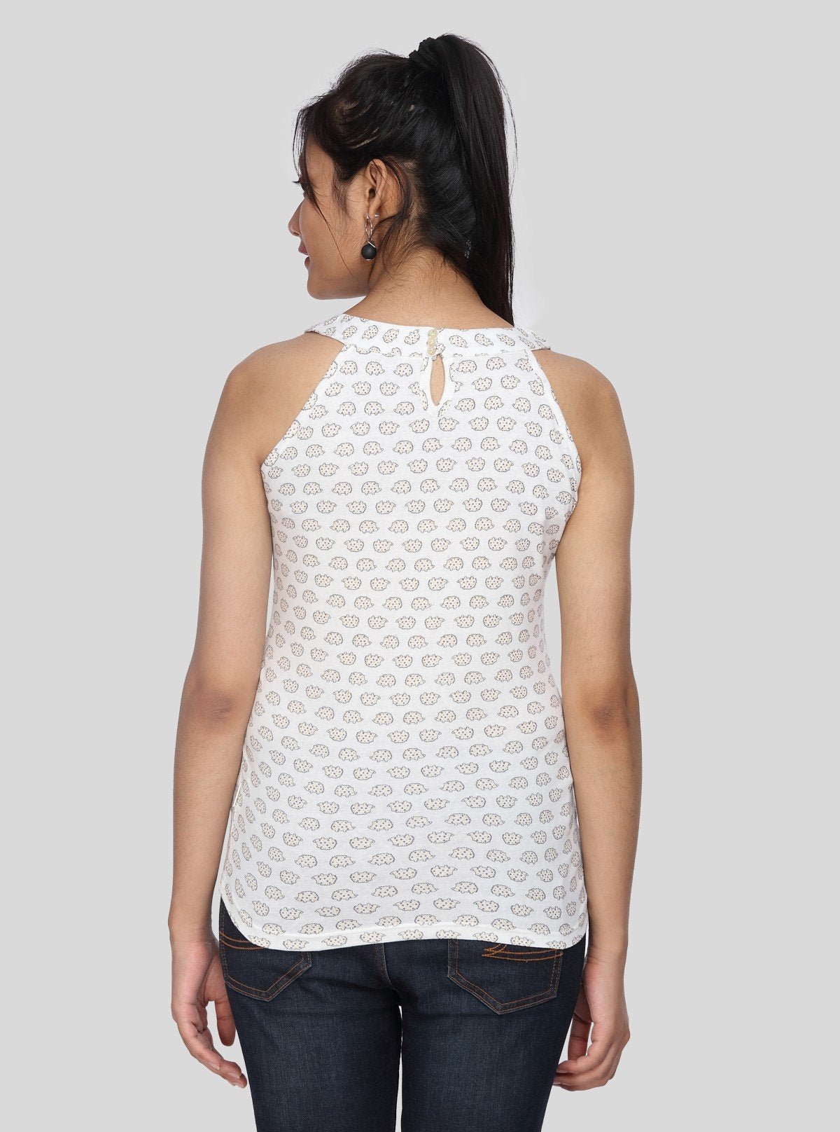 Women’s White Minimalist Textured Sleeveless Top – Elegant Comfort by Boer and Fitch - Boer and Fitch