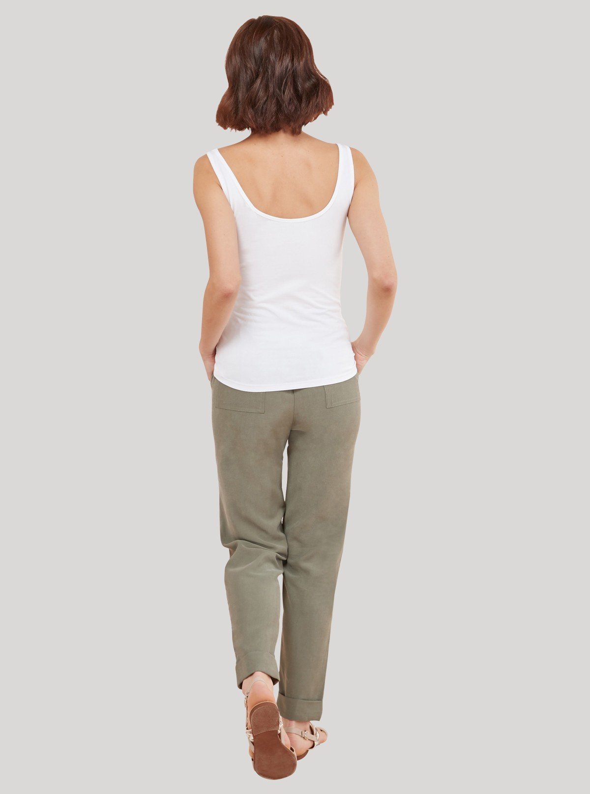 Women’s White Sleeveless Stretch Top – Comfortable & Stylish | Boer & Fitch - Boer and Fitch